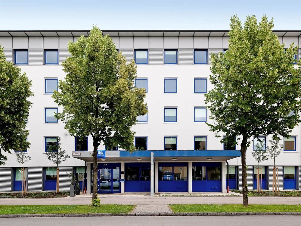 Ibis Hotel Muenchen Garching Garching bei München Exterior foto